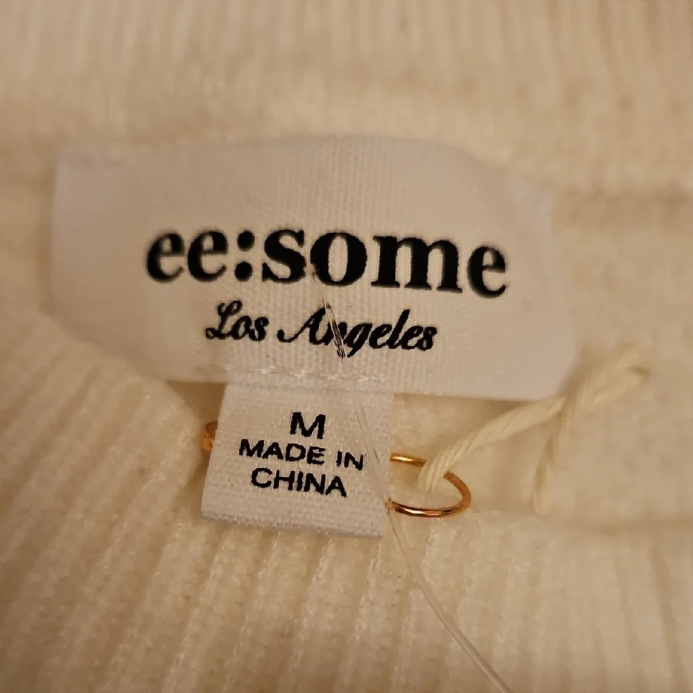 Eesome Cream Sweater with Colorful Embroidered Floral Accents - Picture 7 of 10